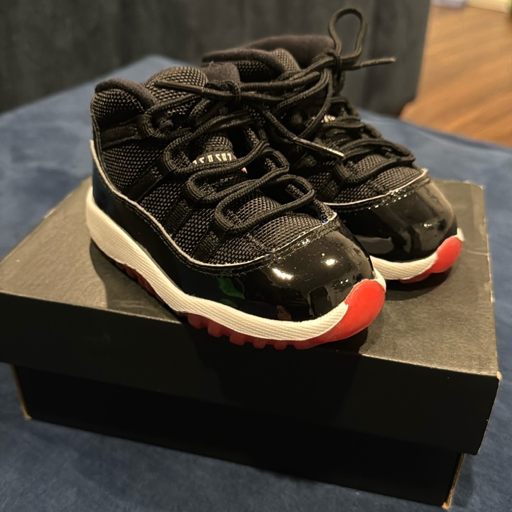 NIB Air Jordan 11 Retro TD 'Bred' 2019 - 7C kids